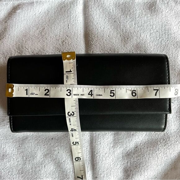 A New Day Women’s Black Vegan Faux Leather Wristlet Wallet - Picture 11 of 12